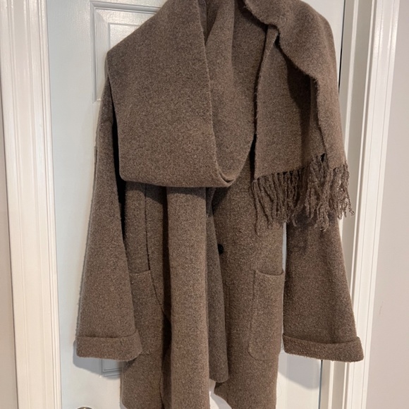 Zara knit coat size M(US) - Picture 2 of 2